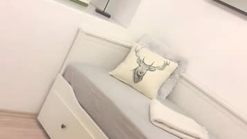 3 bedrooms, free WiFi, bed sheets