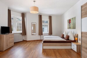 1 bedroom, free WiFi, bed sheets