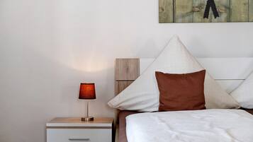 1 bedroom, free WiFi, bed sheets