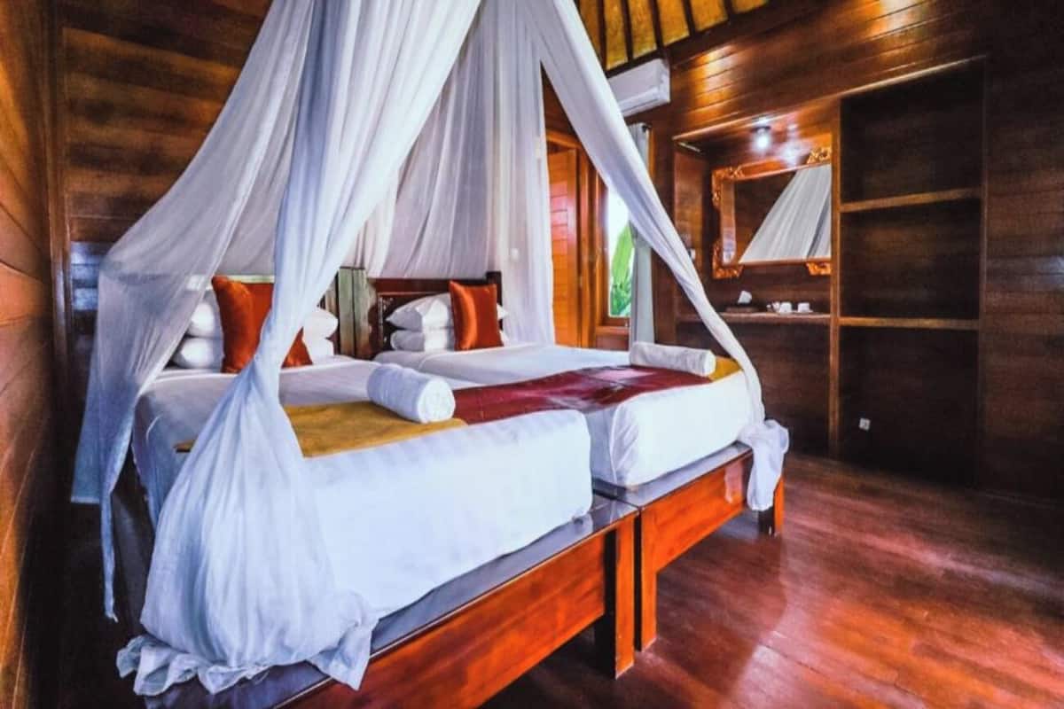 Twin kamer | Een bureau, gratis wifi, beddengoed