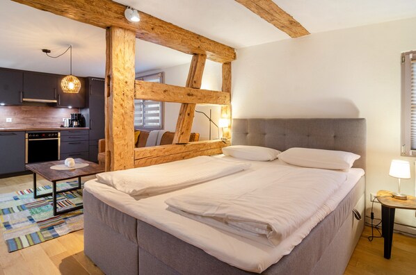 1 bedroom, free WiFi, bed sheets
