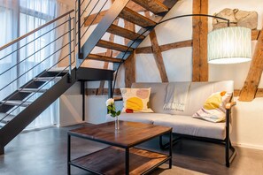 Télévision, table de tennis de table