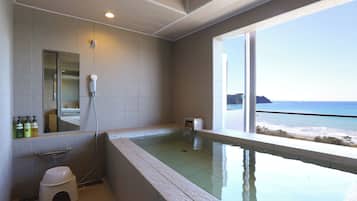Superior Twin Room, 2 Single Beds, Non Smoking, Ocean View | Free WiFi