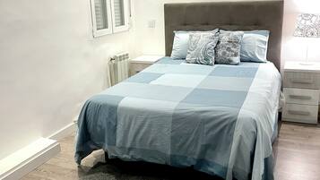 2 slaapkamers, een strijkplank/strijkijzer, wifi, beddengoed