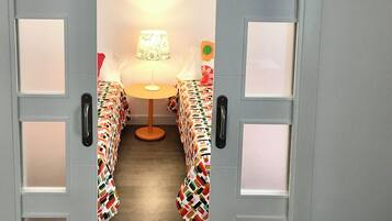 2 dormitorios, tabla de planchar con plancha, wifi y ropa de cama