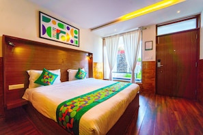 Standard Room | Desk, blackout drapes, iron/ironing board, bed sheets