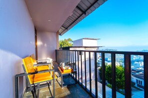 Premium Room, Balcony, Valley View | Balcony - Treebo Tranquil Heights (Kodaikanal)