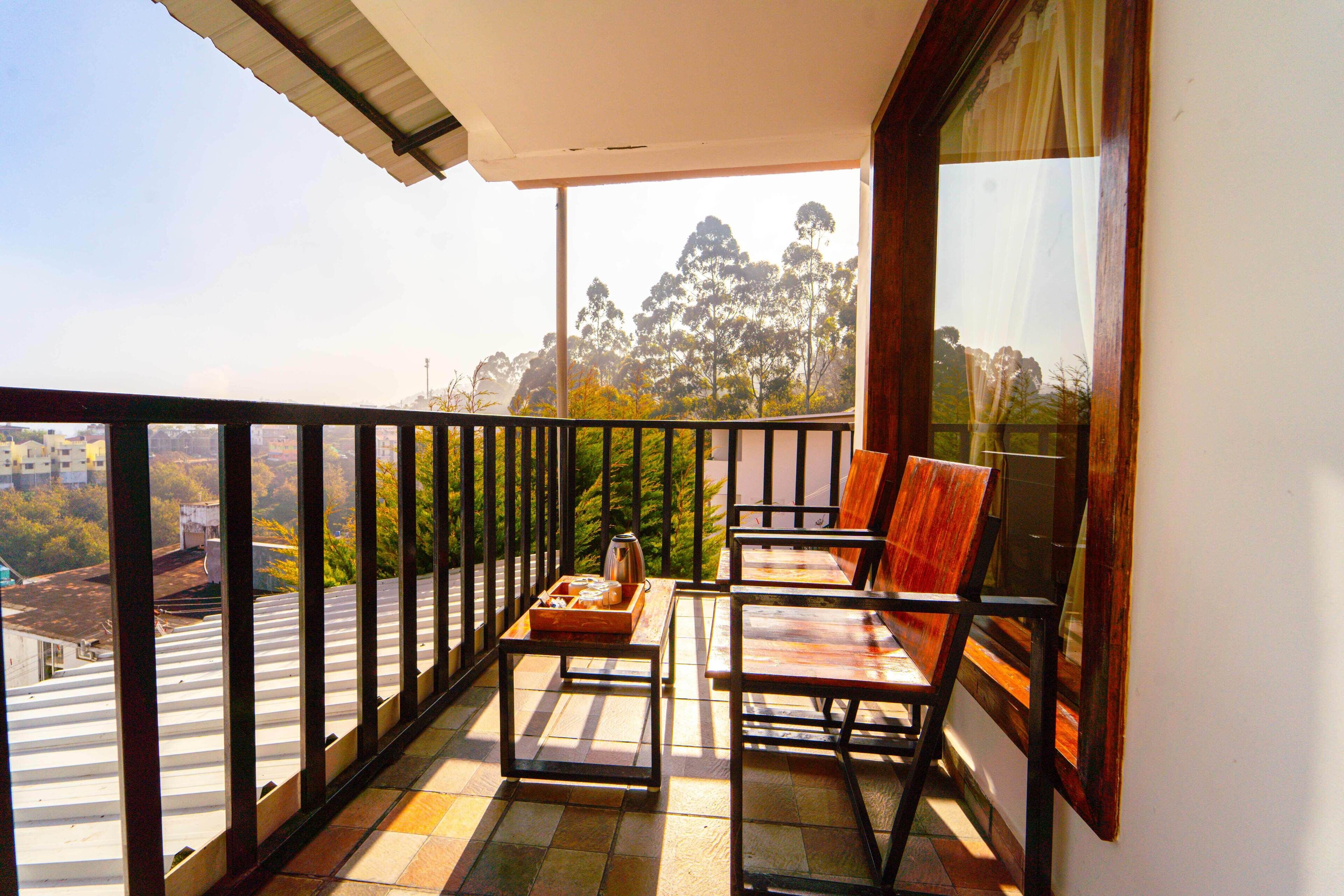 Deluxe Room, Balcony, Valley View | Balcony
