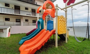 Children’s play area – outdoor - Treebo Tranquil Heights (Kodaikanal)