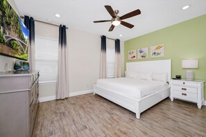 3 habitaciones, tabla de planchar con plancha, wifi y ropa de cama