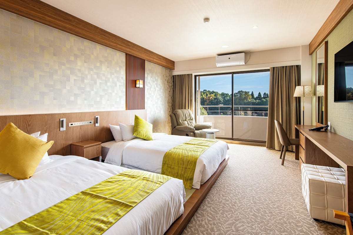 In-room safe, iron/ironing board (on request), WiFi (free), bed sheets