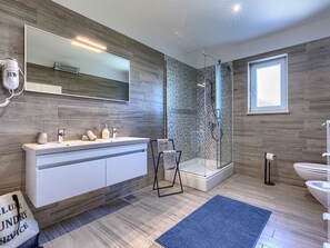 Hair dryer, towels - Villa Veronica by Interhome (Labin)