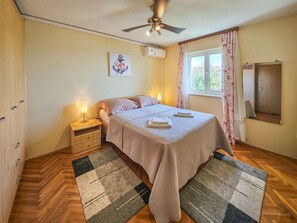 4 bedrooms, WiFi - Apartment Lille by Interhome (Trogir/Okrug Gornji)