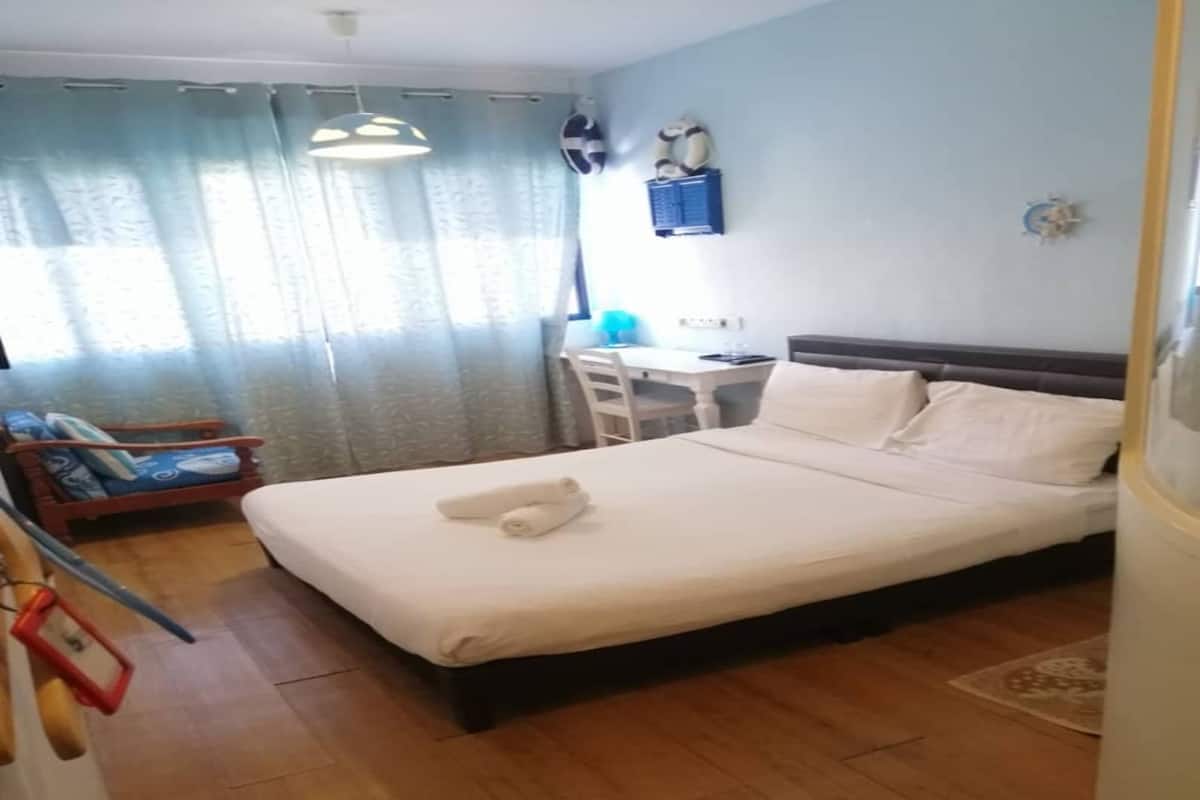 Habitació doble Deluxe | Escriptori, espai de treball apte per a portàtils i roba de llit 