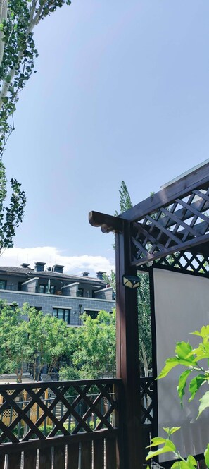 Spanish Flamengo Suite Twin Beded Room | Terrace/patio - ATRIUM FENGZHU HOMESTAY (Beijing)