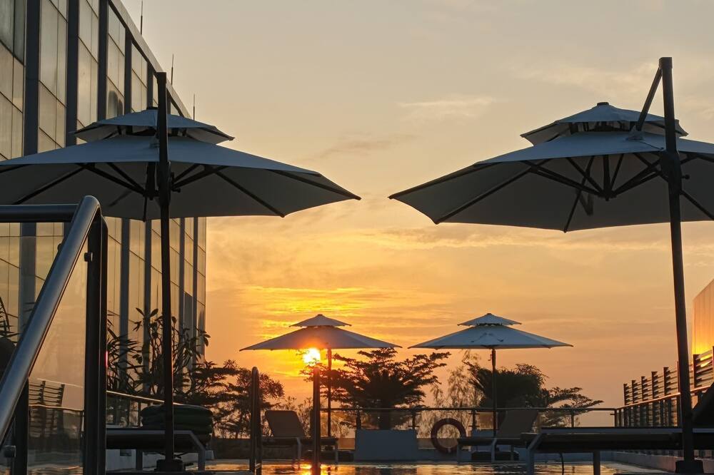 GRAND ANARA AIRPORT HOTEL