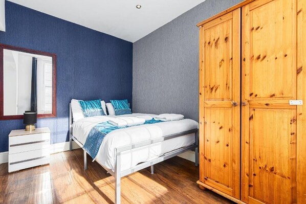 Suite, 1 Bedroom, Non Smoking | 3 bedrooms, free WiFi