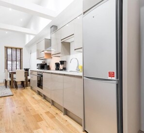 Superior Condo | Private kitchen | Mini-fridge, microwave, cookware/dishes/utensils