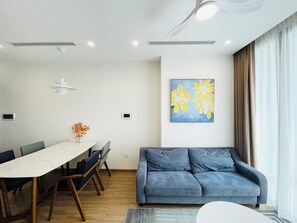 Luxury Apartment, 1 Bedroom, Kitchen | Living area