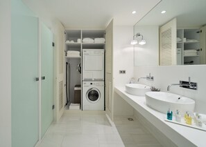 Standard Apartment, Multiple Beds, Tower | Bathroom | Shower, free toiletries, hair dryer, bathrobes - Akmerkez Residence (Istanbul)