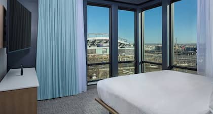 Courtyard by Marriott Denver Downtown West