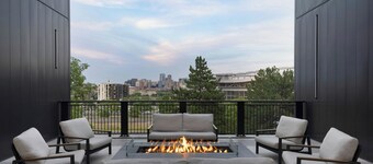 Courtyard by Marriott Denver Downtown West