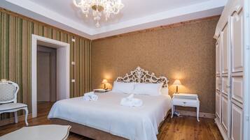 1 Schlafzimmer, Minibar, Zimmersafe, individuell dekoriert