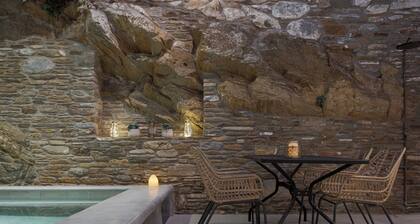 Porto Sereno Andros Suites