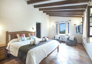 3 Schlafzimmer, Bügeleisen/Bügelbrett, Reisekinderbett, kostenloses WLAN