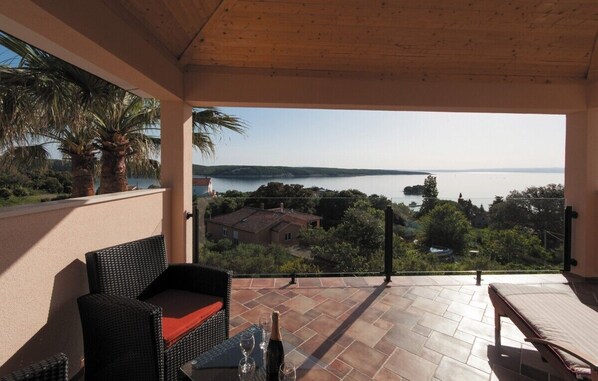 Terrace/patio - Villa Davorka in Supetarska Draga - Haus für 8 Personen (Supetarska Draga)