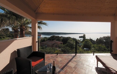 Villa Davorka in Supetarska Draga   - Haus für 8 Personen