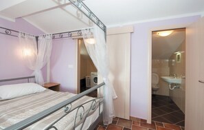 4 chambres, fer et planche Ă repasser, Wi-Fi, literie fournie