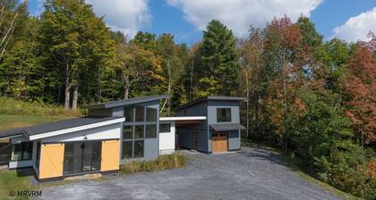 Top of the Hill Modern Retreat