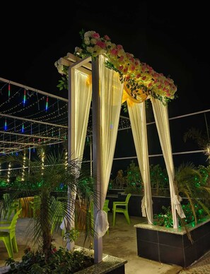 Superior Room, Balcony, City View | Garden view