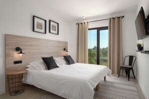 4 soveværelser, pengeskab på værelset, strygejern/strygebræt