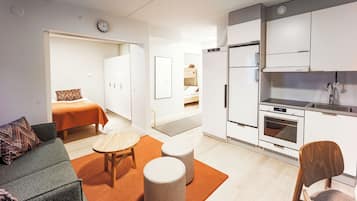 Apartment, 2 Bedrooms, Sauna, Slope side | Living area
