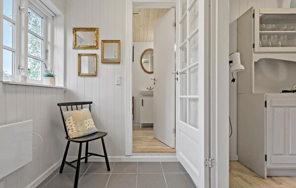 Interior - Awesome home in Dannemare with WiFi (Dannemare)