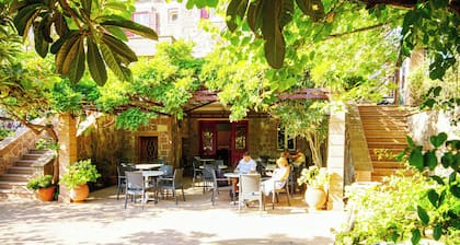 Hotel Iris