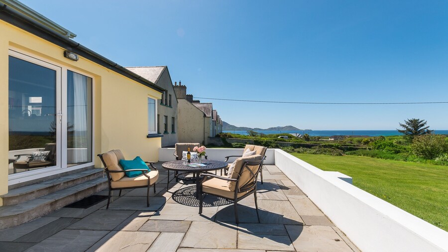 Cosy two Bedroom Cottage in Waterville With sea Views