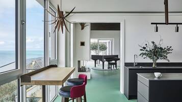 Villa | 6 bedrooms, Internet