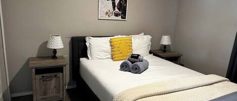 1 bedroom, iron/ironing board, free WiFi, bed sheets