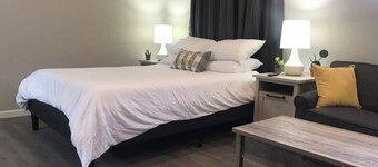 Spacious Studio*Near Balloon Fiesta Park*Air Conditioned