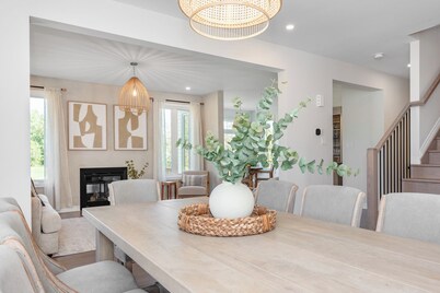 The Wabi Sabi: 5-bedrooms luxury golf course home