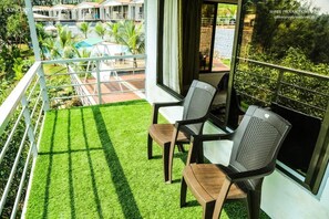 Deluxe Double Room, Balcony, Lake View | Desk, laptop workspace, free WiFi - The Nihal Resort (Jaoli)