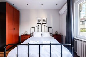 4 habitaciones, tabla de planchar con plancha y wifi gratis 