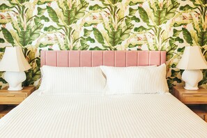 3 quartos, ferros/tábuas de passar roupa, Wi-Fi, roupa de cama