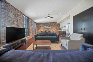 Télévision, espaces bureaux