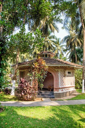 Exterior - Kairali Ayurvedic Health Resort Pvt. Ltd (Palakkad)