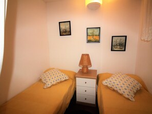 2 chambres, accès au Wi-Fi (inclus)