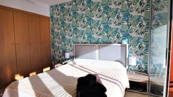 2 bedrooms